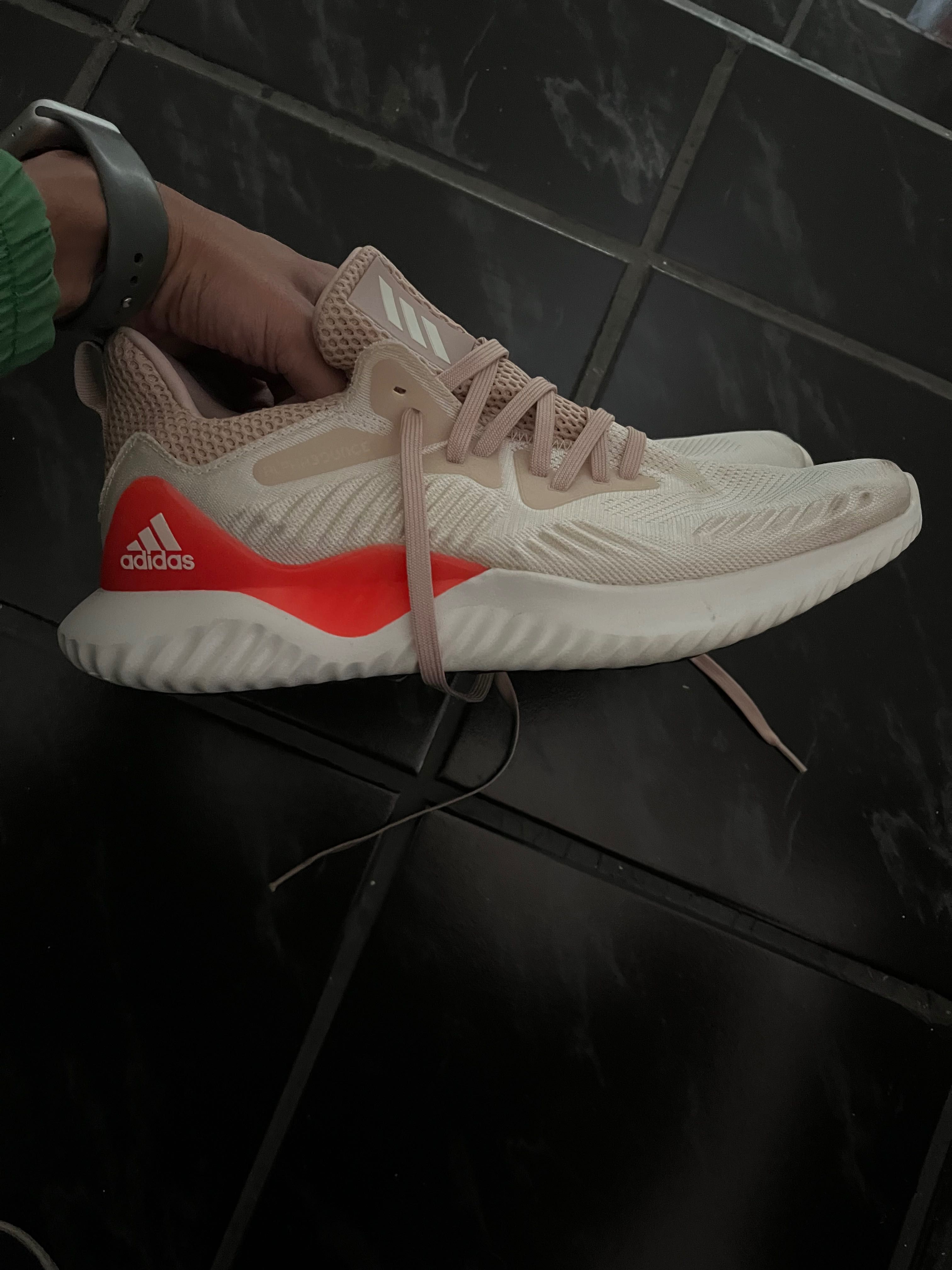 Маратонки Адидас Alphabounce Beyond