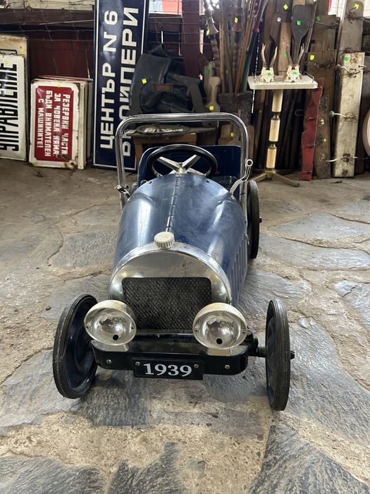 ламаринена количка с педали