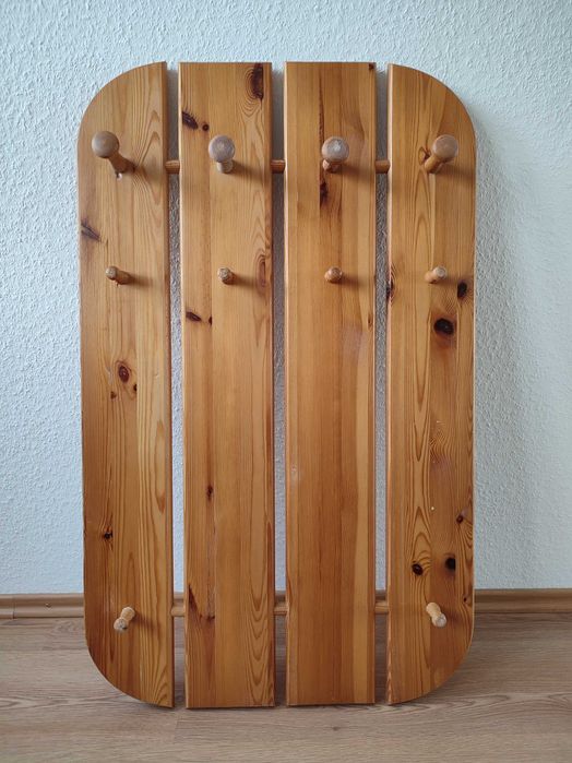 Cuier din lemn natur