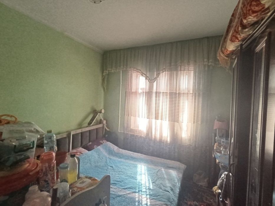 Продаю срочно 3-х комнатную квартиру на Сергели 7