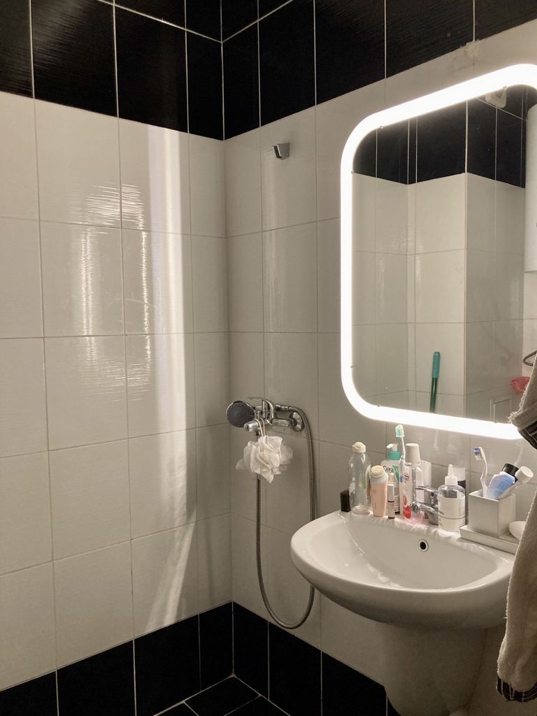 Продава се Едностаен апартамент в Варна, Цветен квартал - 33 кв.м за 2334 €/кв.м - Снимка #3