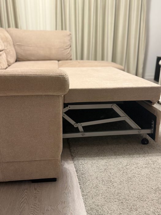 Living full de vânzare (mobilă realizată în Mobexpert)