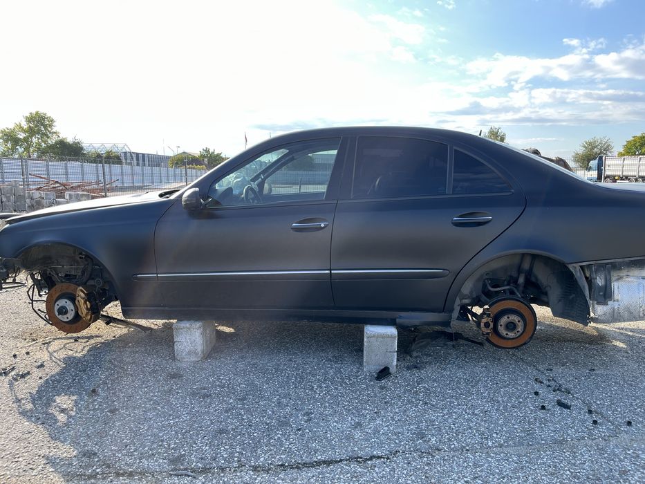 Mercedes-benz E500 W211