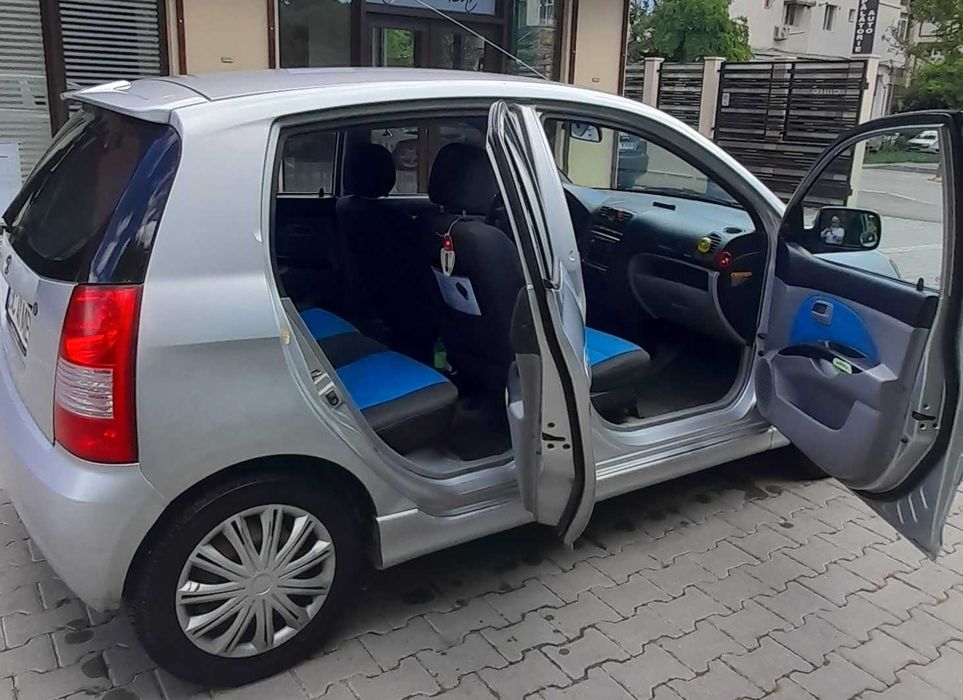 vand kia picanto benzina
