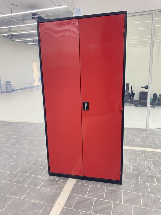 Metal shkaf zavodlar ustaxonalar va sexlar uchun