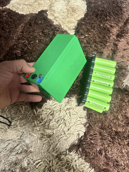 Baterii litiu ion 12.6v 17ah