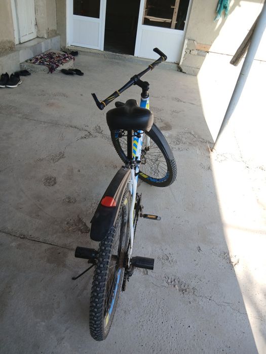 Velik sotiladi xolati yaxshi narxi 700 ming