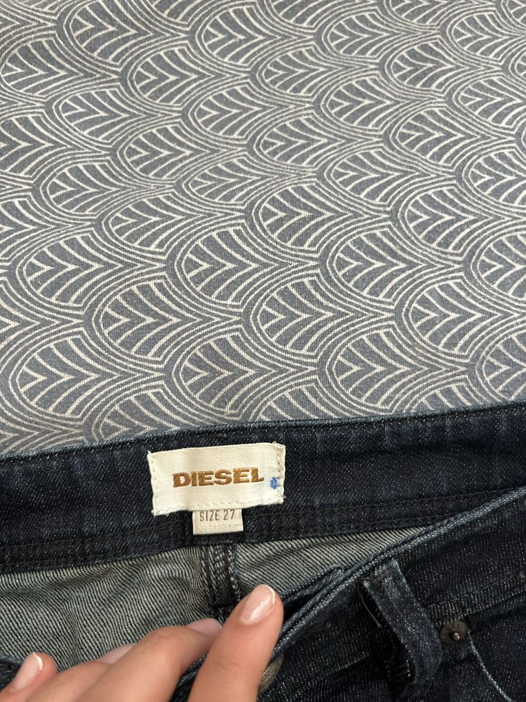 Diesel чисто нова пола
