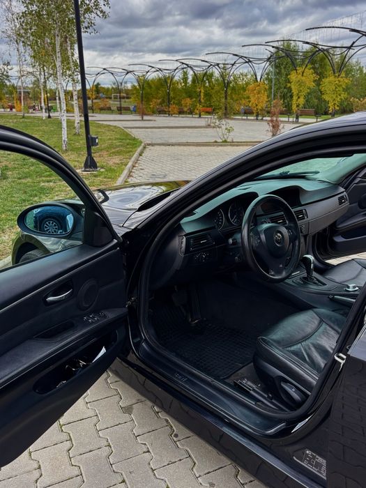 BMW 320d E90, Automat, Hi-Fi