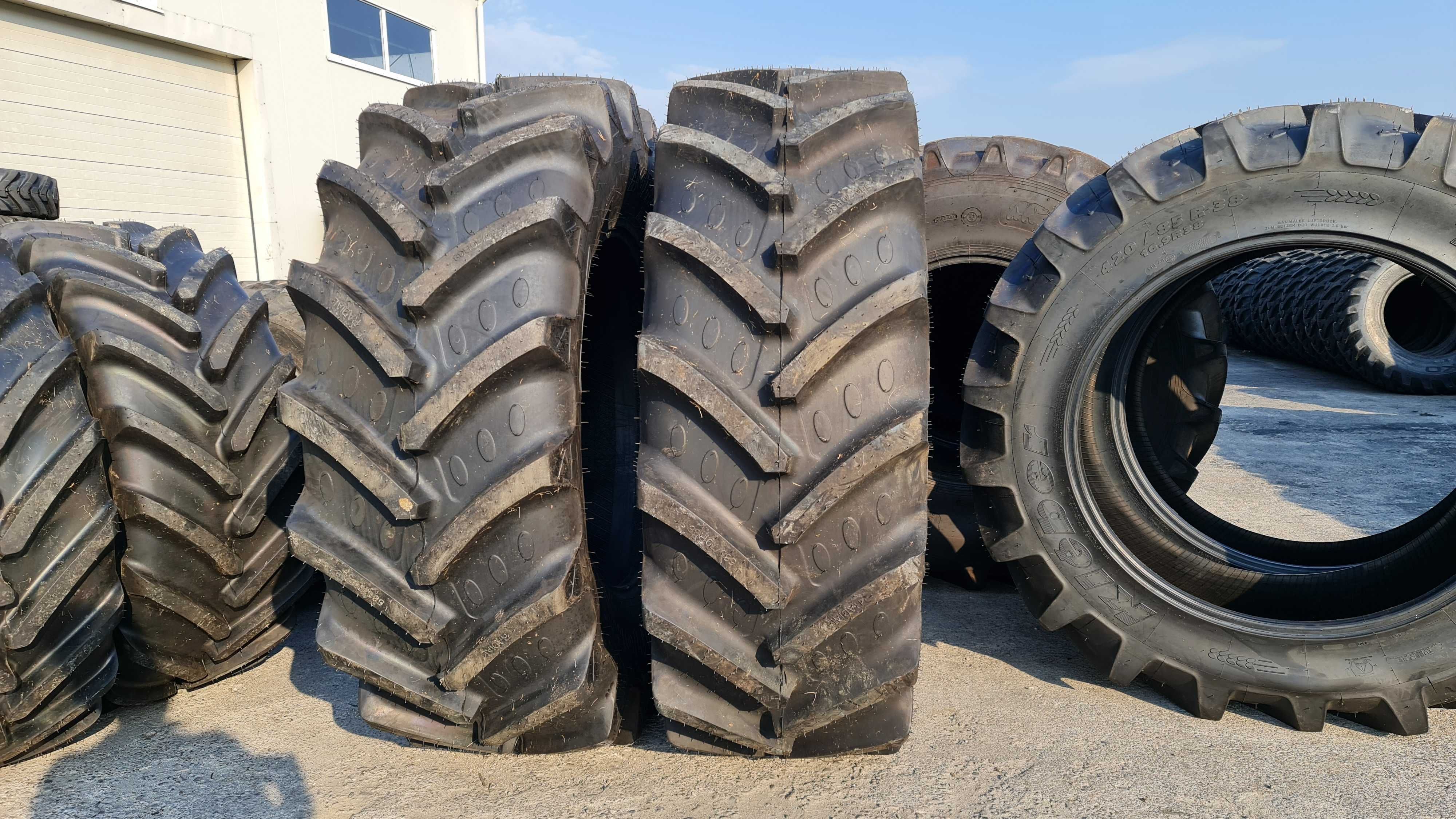 Cauciucuri noi 580/70R38 BKT AGRIMAX FORTIS anvelope factura