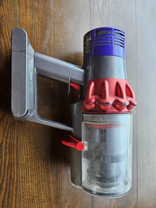 Aspirator Dyson v10