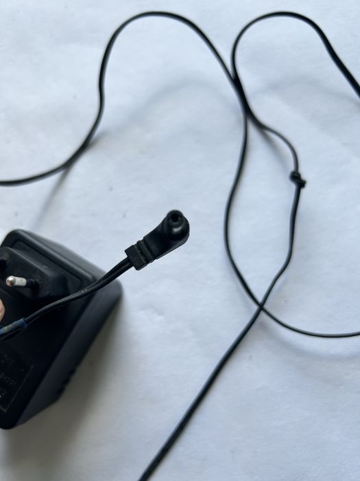 Alimentator incarcator laptop LEI 7.5V 1000mA