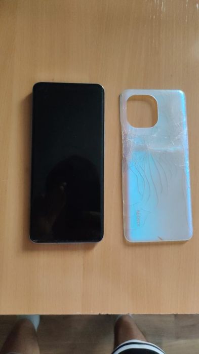 сяоми 11 продам еа запчасти процессор сломан