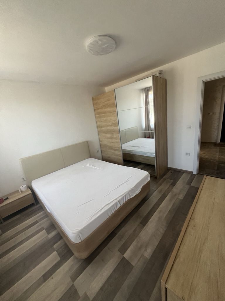 Дава се под наем Многостаен апартамент в Пловдив, Южен - 140 кв.м за 765 € - Снимка #4
