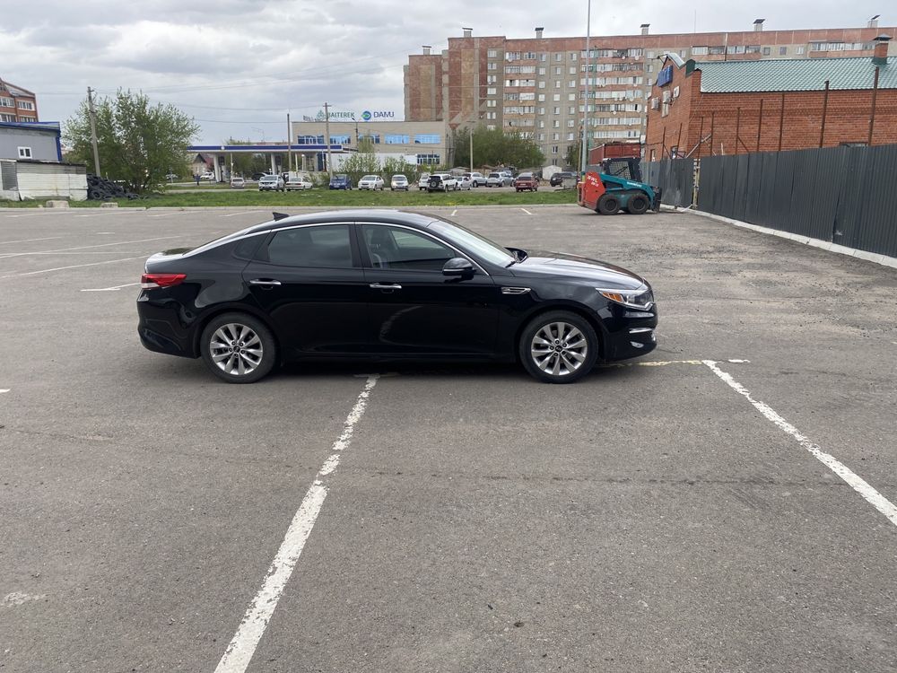 Продам kia optima в идеальном состояний. Срочно