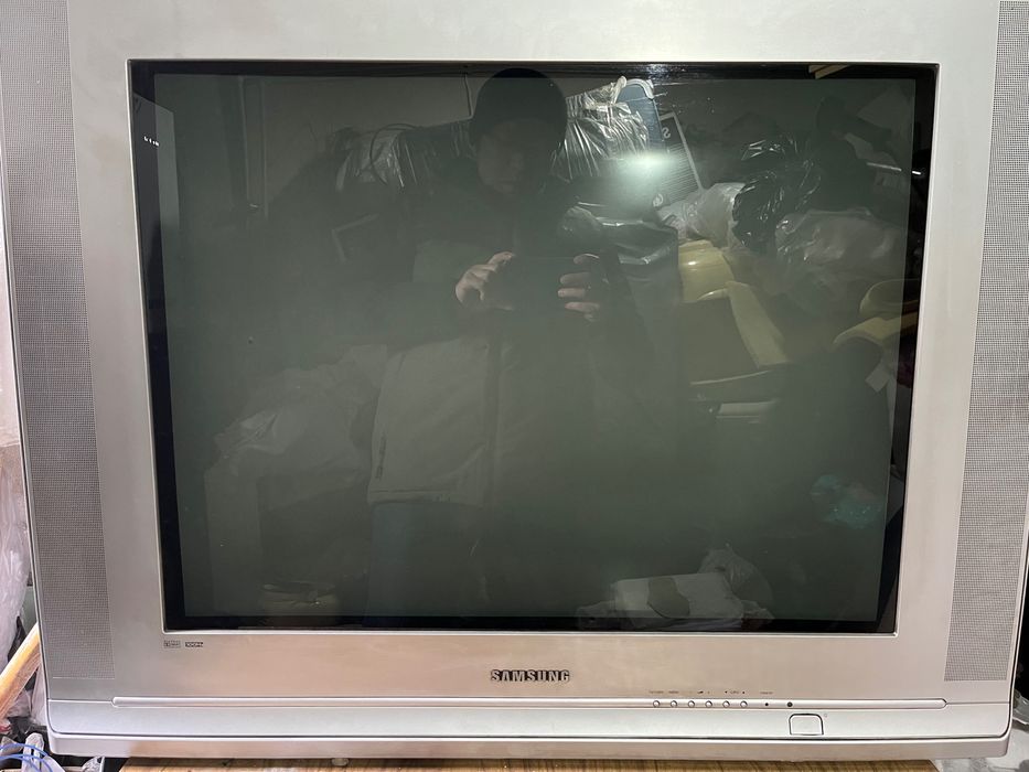 Продам телевизор