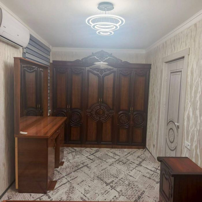 Chorsu bozori yonida