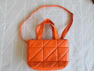 Оранжева дамска чантичка