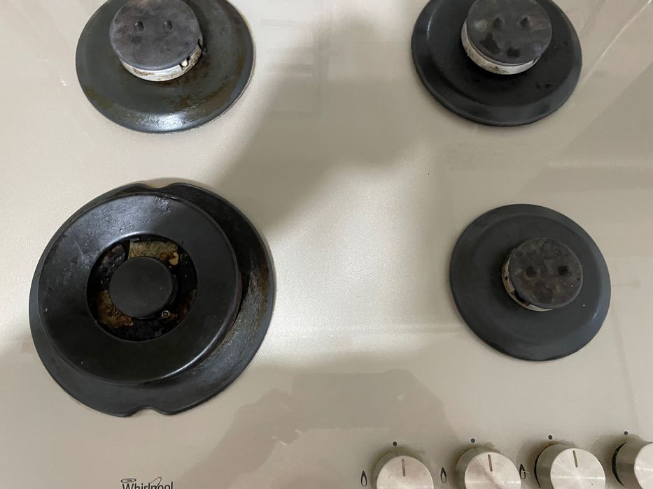 Plită 4 ochiuri marca Whirlpool