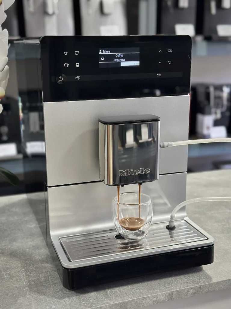 Кафемашина Miele CM5510