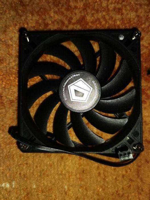 Radiator PC EK 180mm/ Ventilator 90/120/180mm