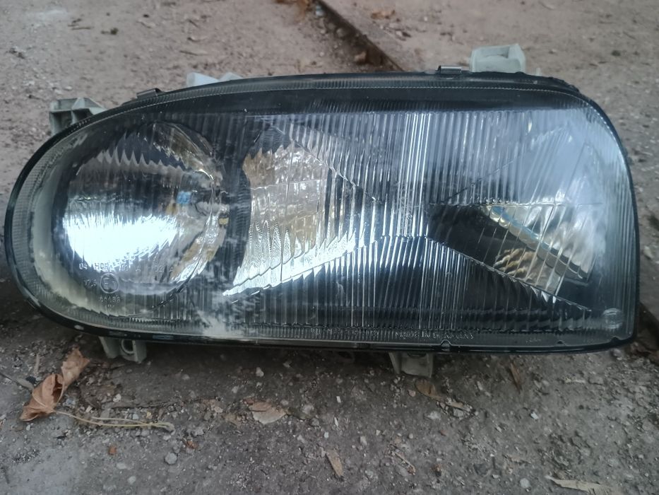 Двусекционни фарове Hella за Голф 3