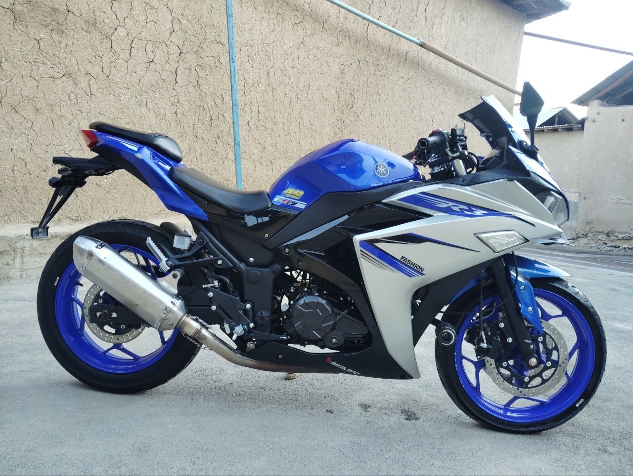 Yamaha r3 ideal holatda