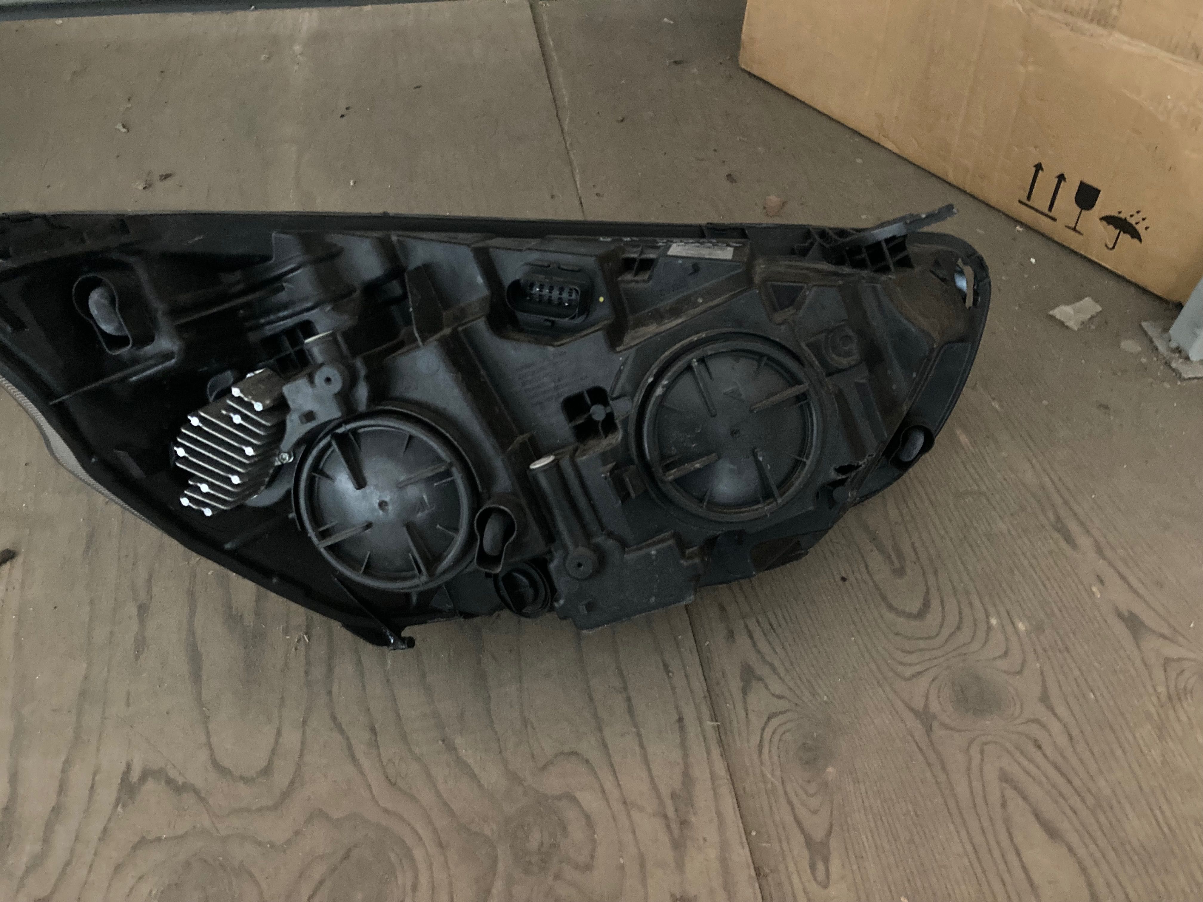 Ляв фар за Ford Transit Custom 18- 22. Оригинален.