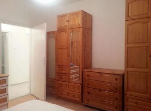 Дава се под наем Тристаен апартамент в София, Свобода - 60 кв.м за 425 € - Снимка #4