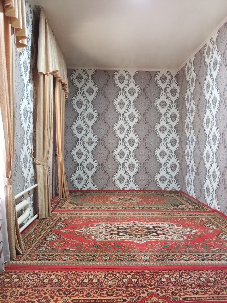 Ховли сотилади яхши шаройтда