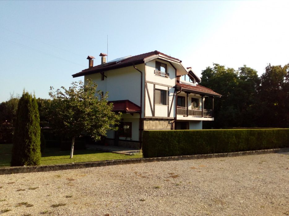 Продава се Къща в Априлци - 266 кв.м за 1173 €/кв.м - Снимка #1