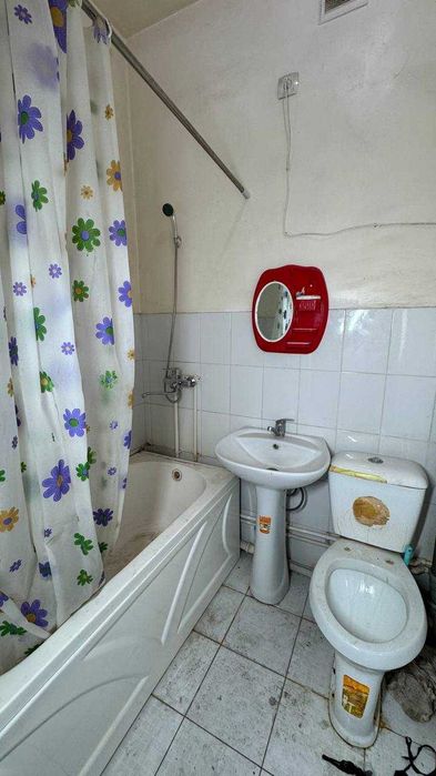 Калениски Мебелний чойхонаси 3қаватда 2хонали квартира сотиладиID:1494