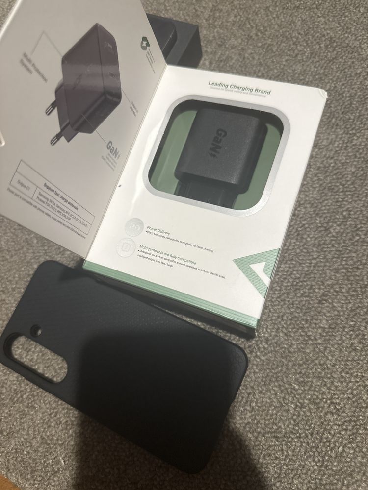 Samsung s25 128gb Чисто нов!