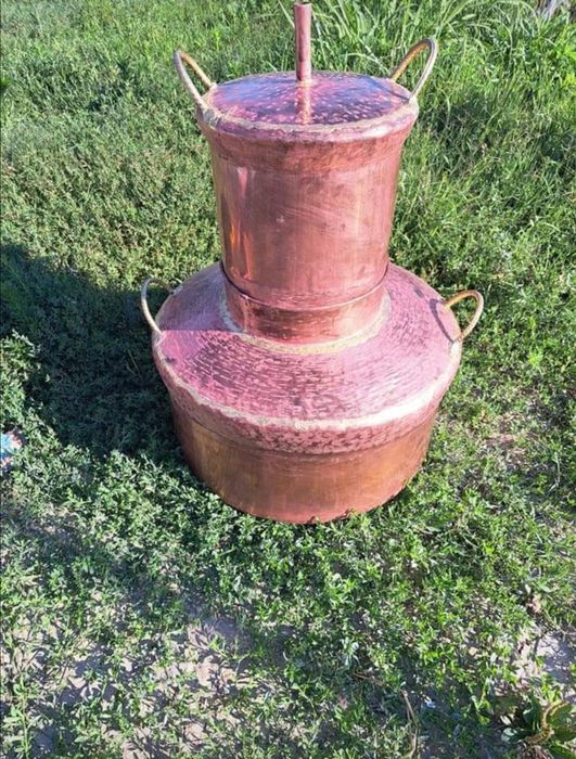 Execut Cazane de făcut țuică din aramă momentan am unul pe stoc de 105