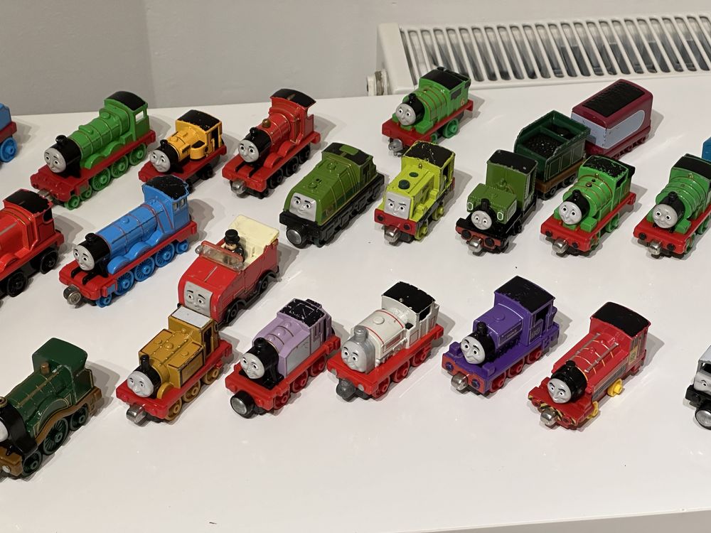 Colectie trenulete locomotive vagoane thomas & friends