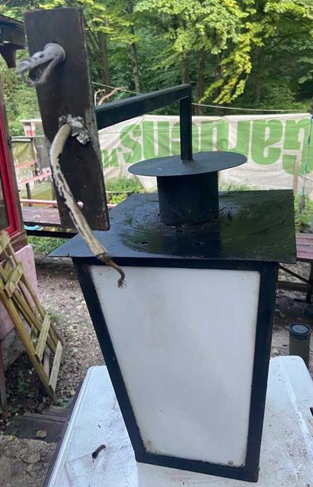 Lampadar iluminat curte - gradina
