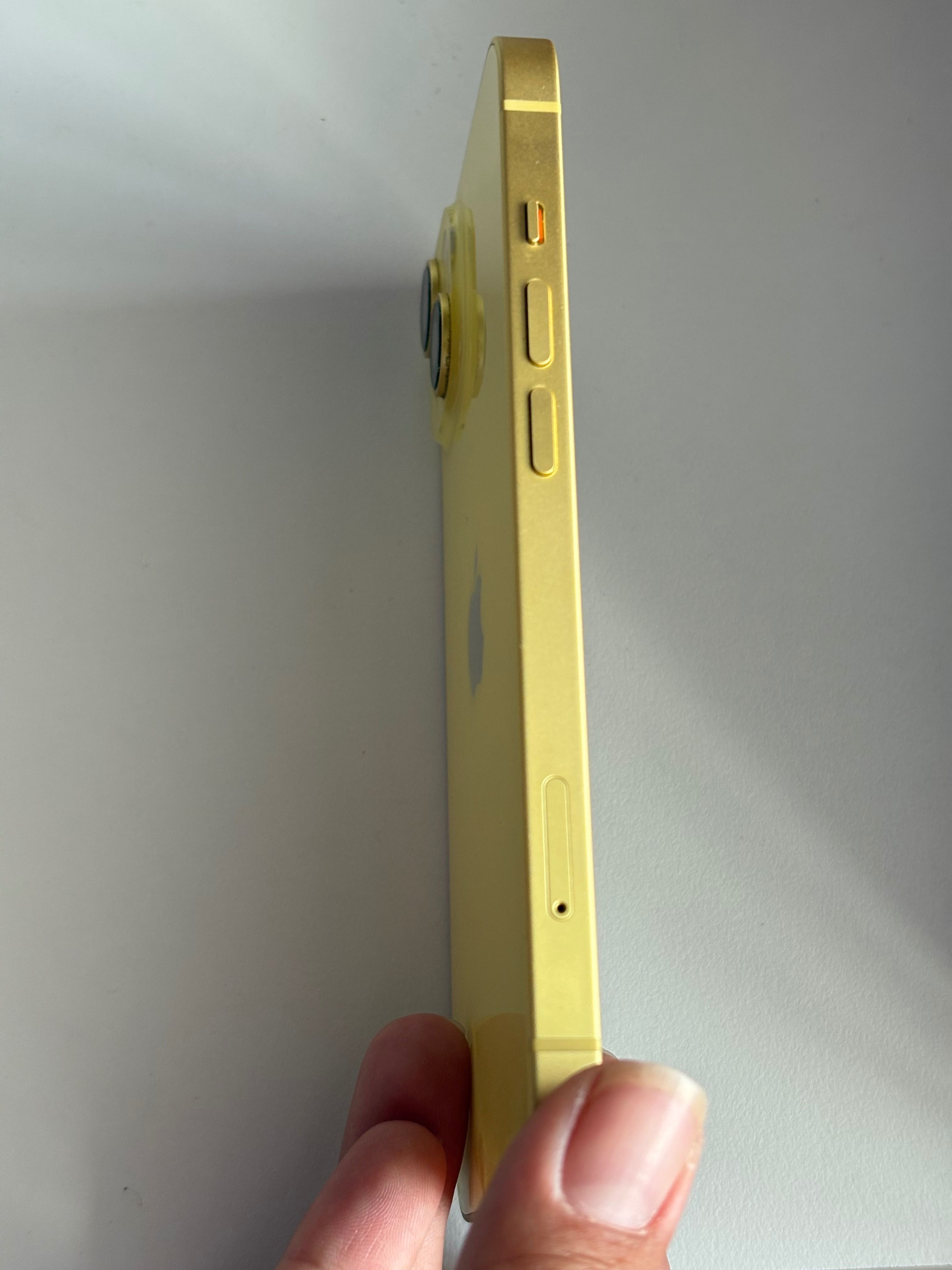 Смартфон iPhone 14  , 128GB жълт