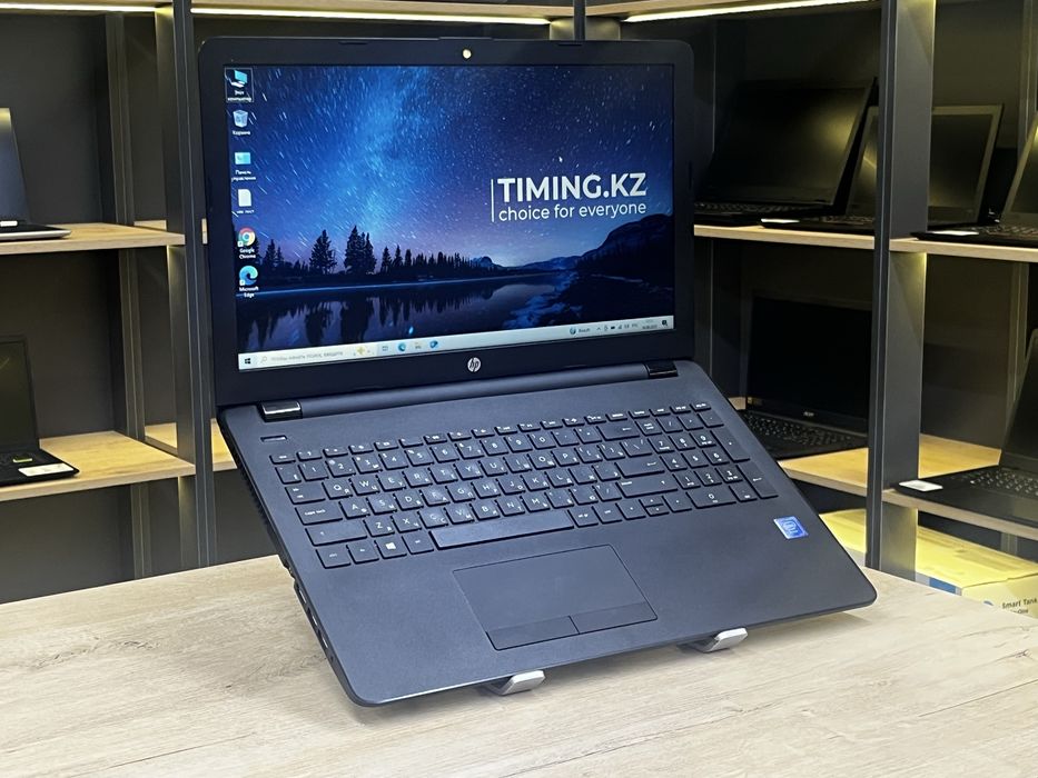 Офисный вечный ноутбук HP Laptop 15 - Celeron N3060/4GB/SSD 256GB