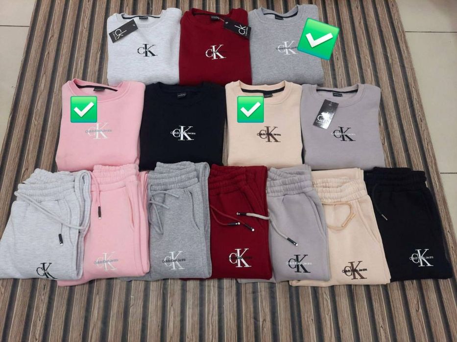 Дамски ватиран екип Calvin Klein розов и сив цвят
