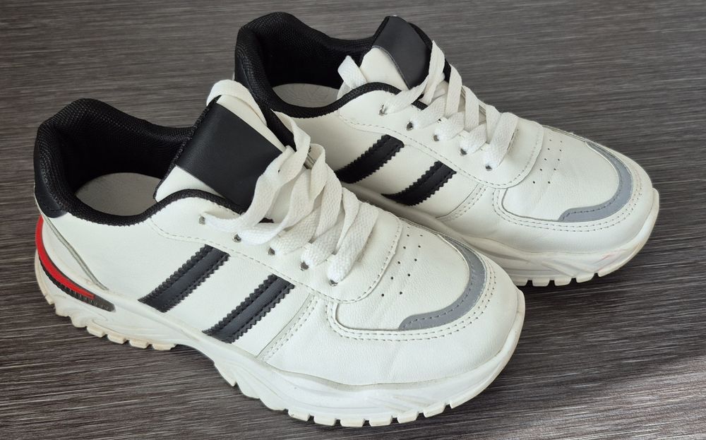 Кроссовки на мальчика