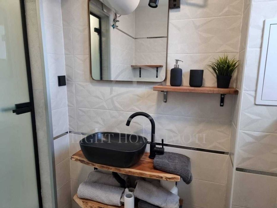 Продава се Тристаен апартамент в Пловдив, Каменица 1 - 120 кв.м за 2742 €/кв.м - Снимка #15