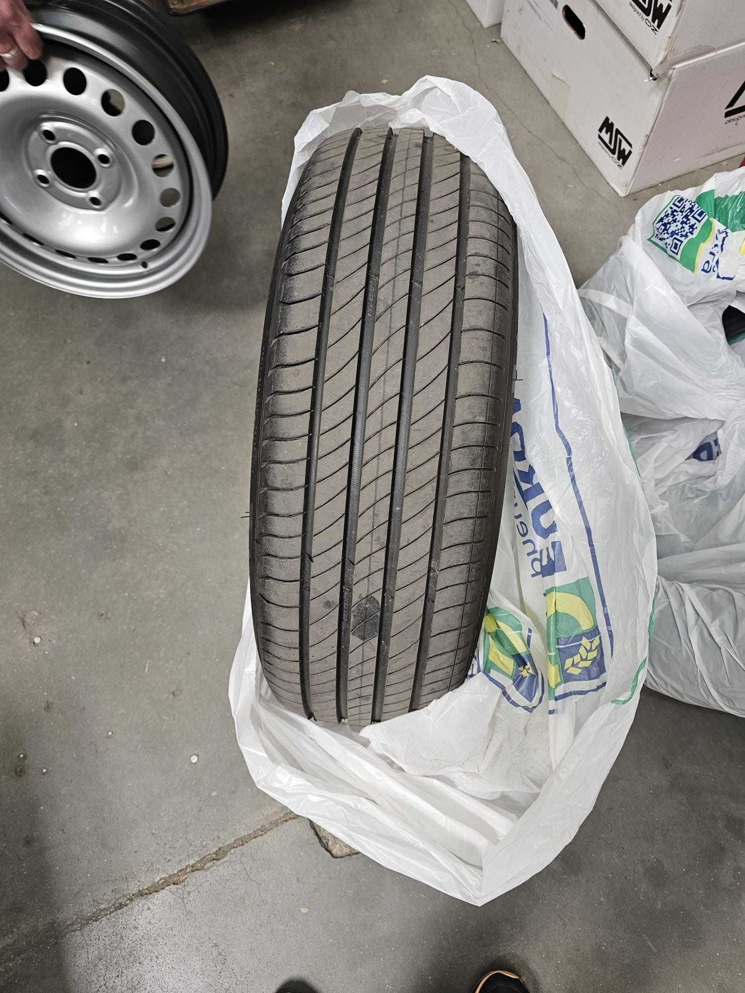 MICHELIN 215/65R17 Primacy4 XL 103V NOI !!! DOT 0925 - 4 BUC x 550 lei