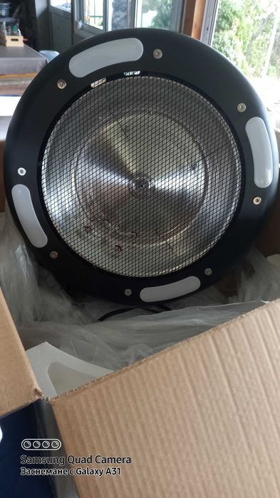 Инфрачервена лампа с осветление и дистанционно