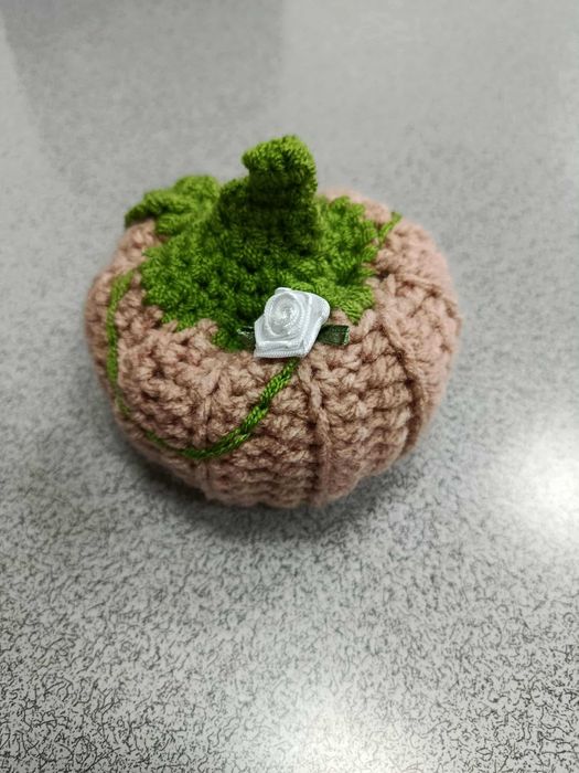 Плетени тикви на една кука