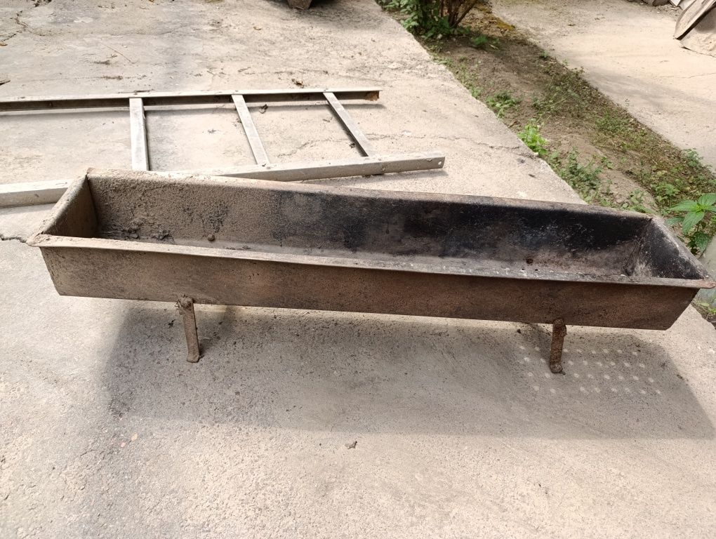 Срочно!!!Продам старинный мангал для шашлыка, работает