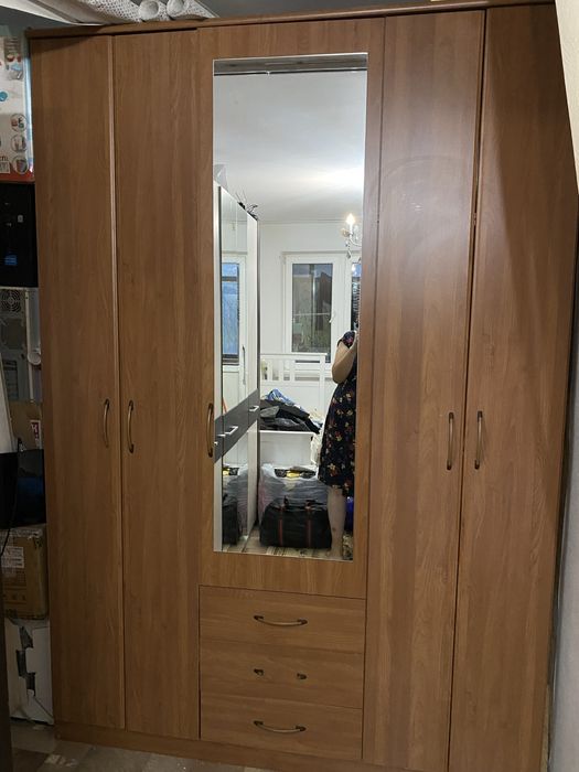 Продается коричневый Большой шкаффф