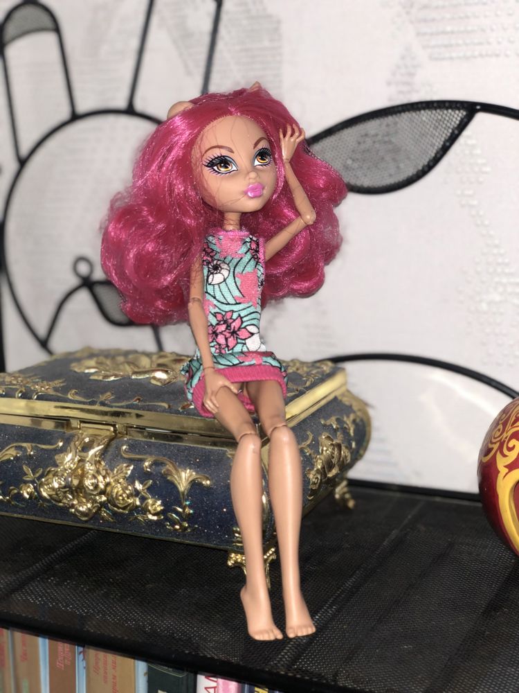 Кукла monster high