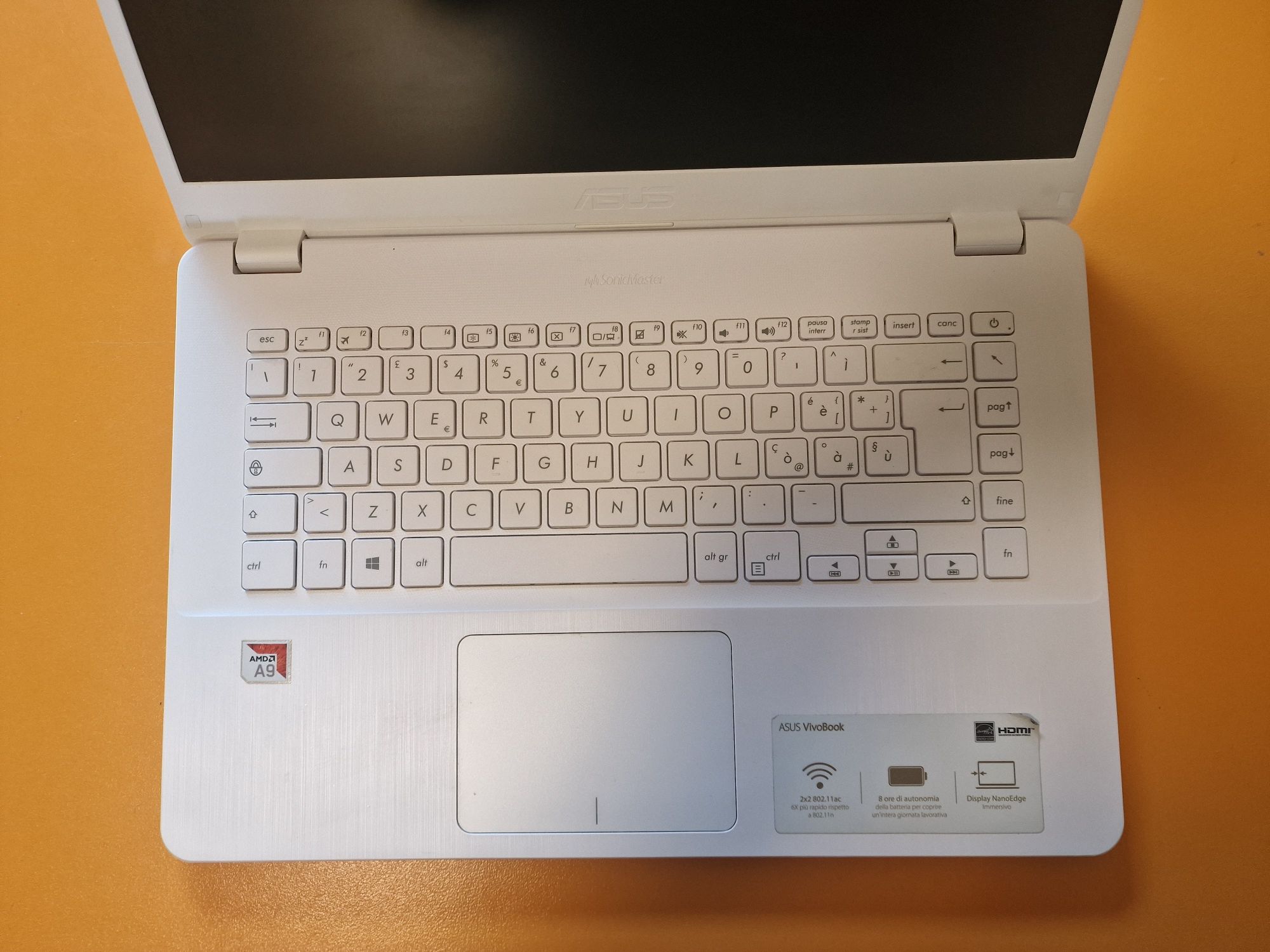 Laptop Asus Vivobook Amd A9-9425, 3.10 Ghz, 8Gb ram, 1TB, 15.6 " White