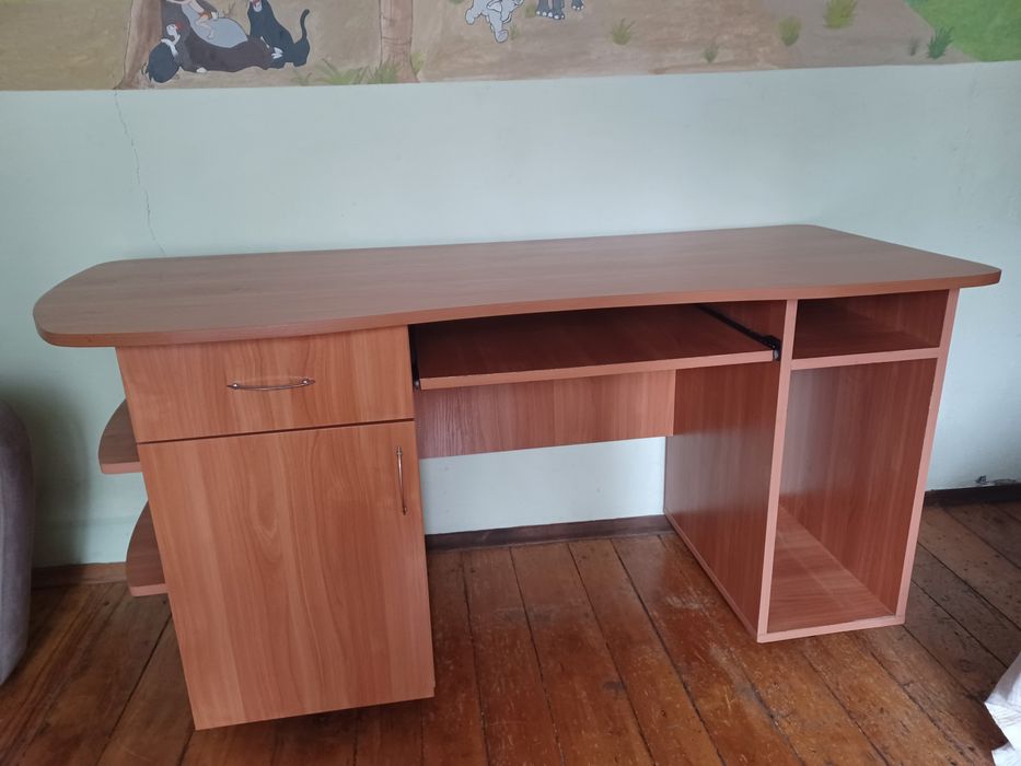 Бюро в добро състояние