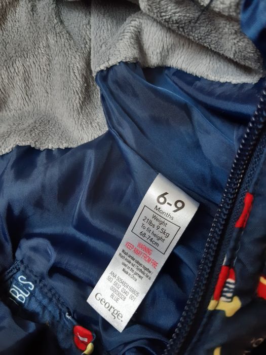 Космонавт George, размер 6-9 месеца с подарък шапки